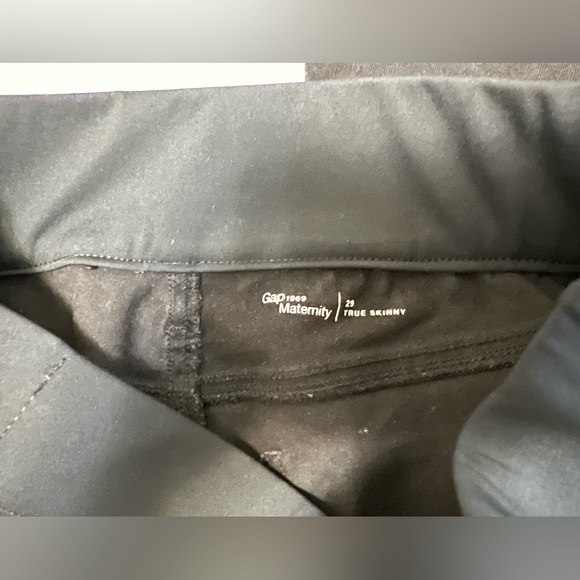 GAP Maternity Jeans - Picture 5 of 5